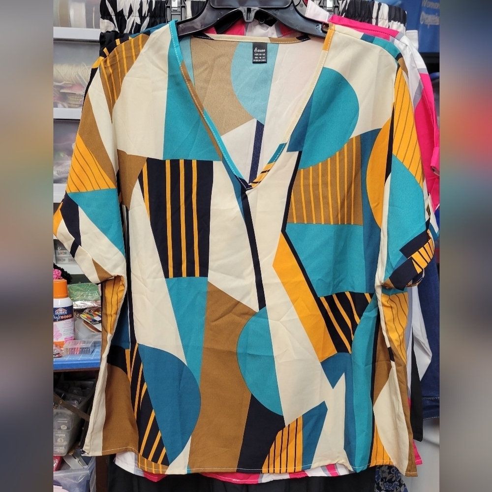 Sason Short Cuffed Sleeve XXL V-Neck Top